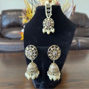 Off White Faux Pearl & Polki Earrings With Maangtikka